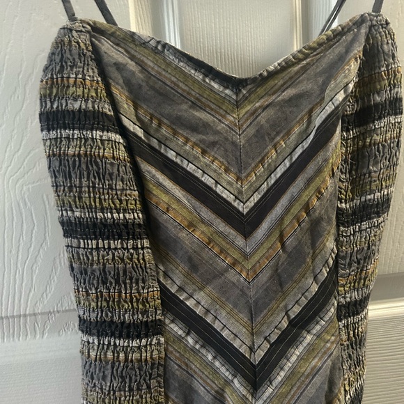 Billabong Ruched Dress - Picture 3 of 4